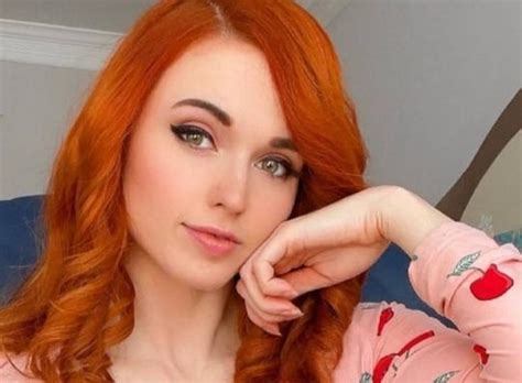 Amouranth (Kaitlyn Siragusa) Wiki